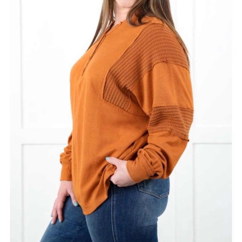 Davi & Dani top womens long sleeve size small oversized can fit medium camel NEW
